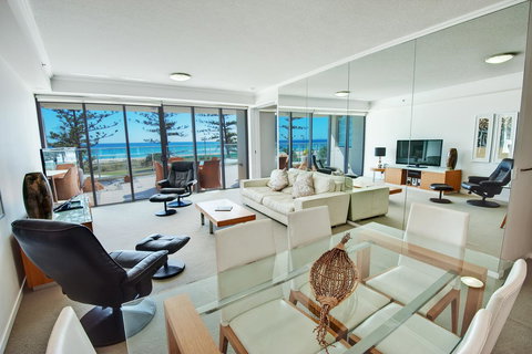 Reflections Tower Two - Sunshine Coast Tourism 12