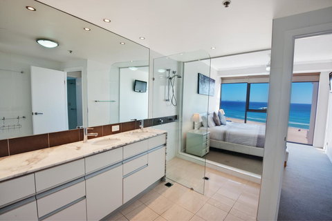 Reflections Tower Two - Sunshine Coast Tourism 23