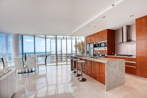 Reflections Tower Two - Sunshine Coast Tourism 27