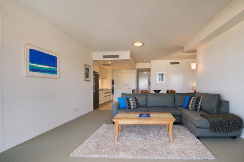 Reflections Tower Two - Sunshine Coast Tourism 11