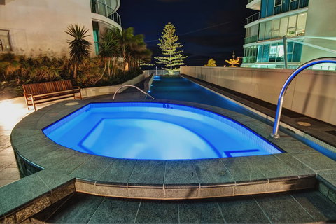 Reflections Tower Two - Sunshine Coast Tourism 5