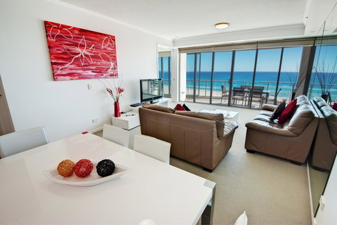 Reflections Tower Two - Sunshine Coast Tourism 21