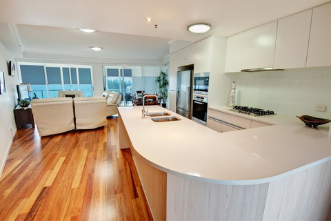 Reflections Tower Two - Sunshine Coast Tourism 22