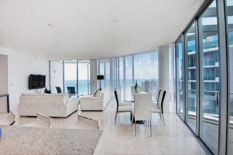 Reflections Tower Two - Sunshine Coast Tourism 28