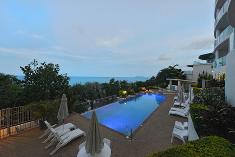 Bellevue At Trinity Beach - Holiday Sunshine Coast 9