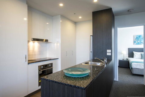 Synergy Broadbeach - Official - Sunshine Coast Tourism 1