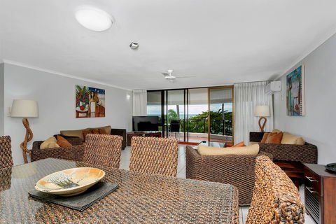 Roydon Beachfront Apartments - Sunshine Coast Tourism 21