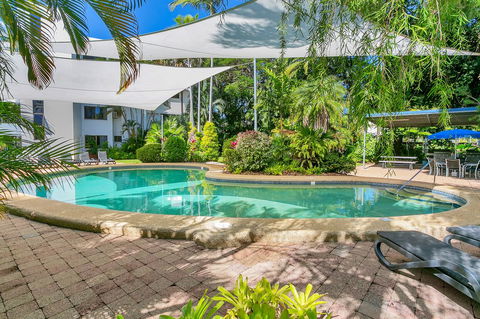 Roydon Beachfront Apartments - Sunshine Coast Tourism 12