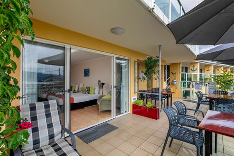 Sunlit Waters Studio Apartments - Sunshine Coast Tourism 31