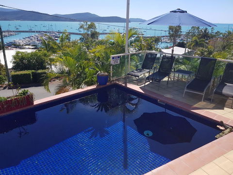 Sunlit Waters Studio Apartments - Sunshine Coast Tourism 4