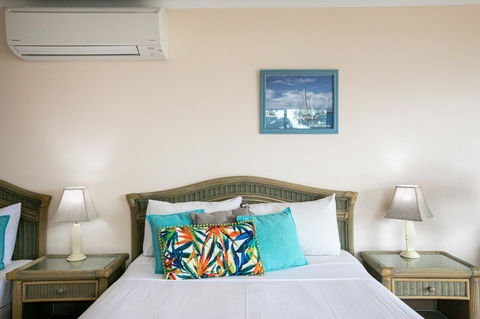 Sunlit Waters Studio Apartments - Sunshine Coast Tourism 34
