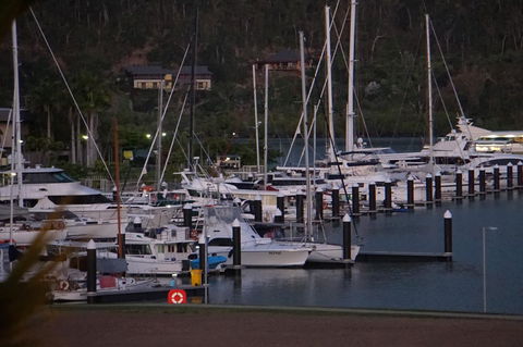 Airlie Seaview Apartments - Sunshine Coast Tourism 10