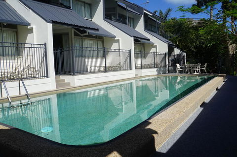 Airlie Seaview Apartments - Sunshine Coast Tourism 5