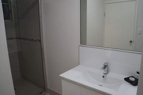 Airlie Seaview Apartments - Sunshine Coast Tourism 15