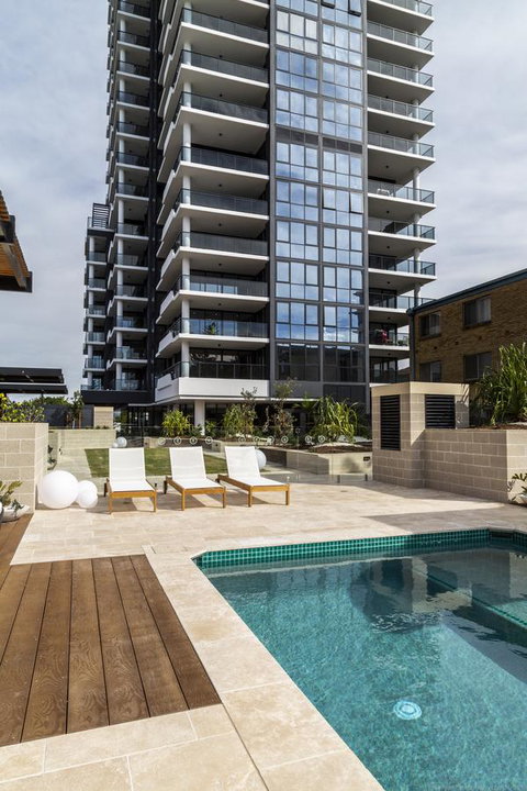 Boardwalk Burleigh Beach - Official - Sunshine Coast Tourism 5