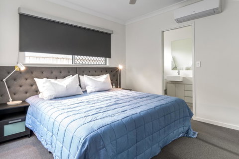 Blue Lagoon Villa A - Sunshine Coast Tourism 15