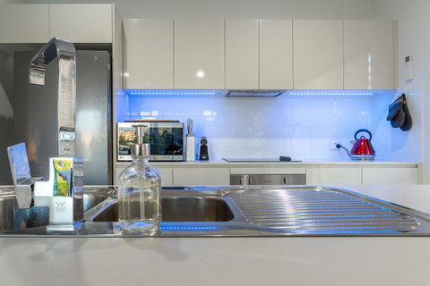 Blue Lagoon Villa A - Sunshine Coast Tourism 8