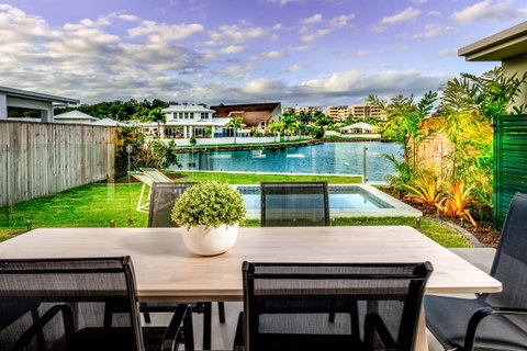 Blue Lagoon Villa A - Sunshine Coast Tourism 0