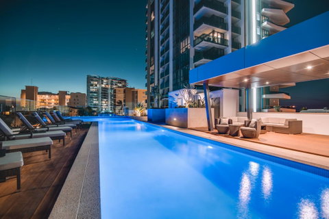 Iconic Kirra Beach Resort - Sunshine Coast Tourism 20