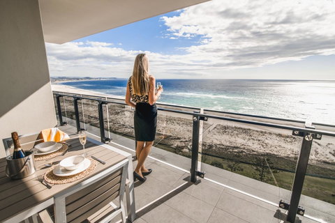 Iconic Kirra Beach Resort - Sunshine Coast Tourism 0