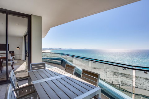 Iconic Kirra Beach Resort - Sunshine Coast Tourism 21