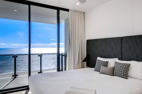 Iconic Kirra Beach Resort - Sunshine Coast Tourism 39