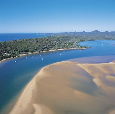 Agnes Sails - Holiday Sunshine Coast 24