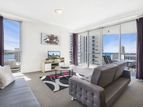 Beach Stay - Ocean & Riverview Resort Chevron Renaissance Central Surfers Paradise - Sunshine Coast Tourism 3