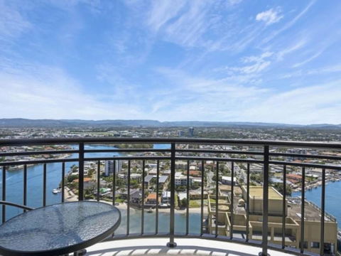 Beach Stay - Ocean & Riverview Resort Chevron Renaissance Central Surfers Paradise - Sunshine Coast Tourism 14