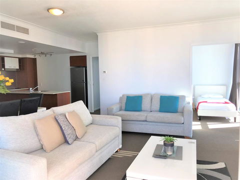 Beach Stay - Ocean & Riverview Resort Chevron Renaissance Central Surfers Paradise - Sunshine Coast Tourism 19