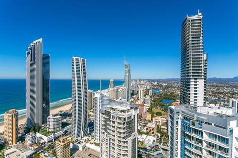 Beach Stay - Ocean & Riverview Resort Chevron Renaissance Central Surfers Paradise - Sunshine Coast Tourism 23