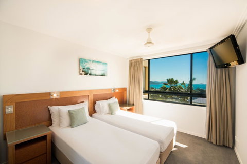 Pinnacles - Sunshine Coast Tourism 17