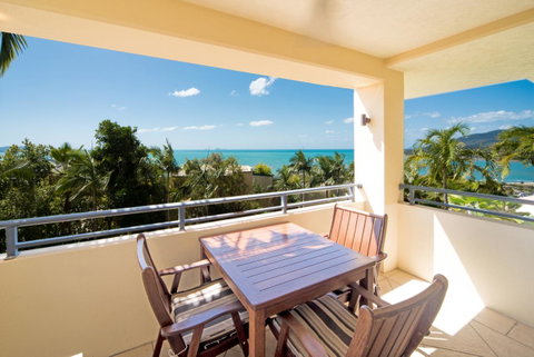 Pinnacles - Sunshine Coast Tourism 16