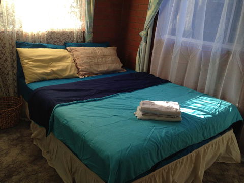 XYL Pets Friendly Seaside Boutique Guesthouse - Sunshine Coast Tourism 23