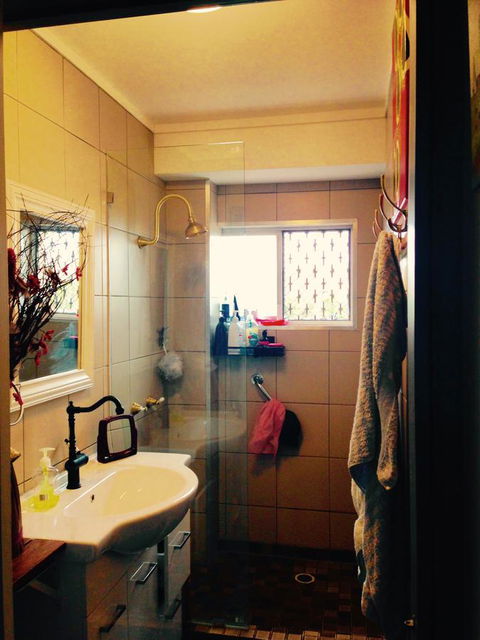 XYL Pets Friendly Seaside Boutique Guesthouse - Sunshine Coast Tourism 18