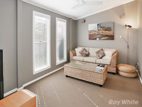 Beach House On Tradewinds Avenue - Sunshine Coast Tourism 6