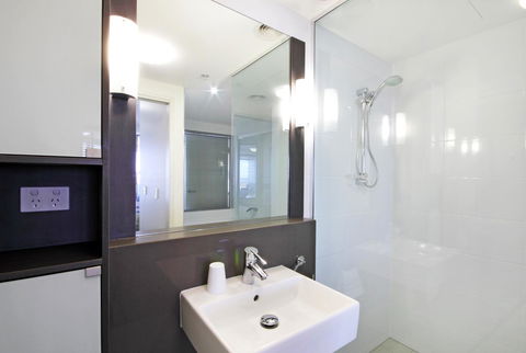 Monaco Caloundra - Sunshine Coast Tourism 24