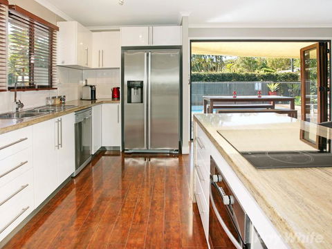 Beach House On Jones Parade, Central Coolum Beach - Sunshine Coast Tourism 5