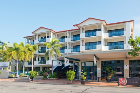 Park Regis Anchorage - Sunshine Coast Tourism 1