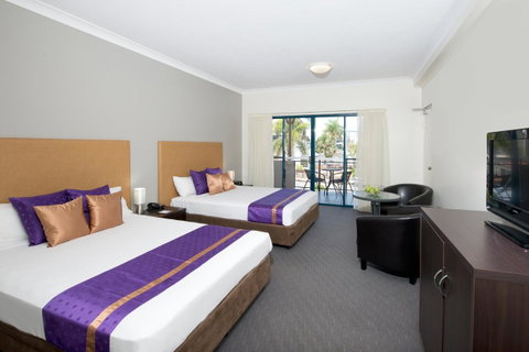 Park Regis Anchorage - Sunshine Coast Tourism 12