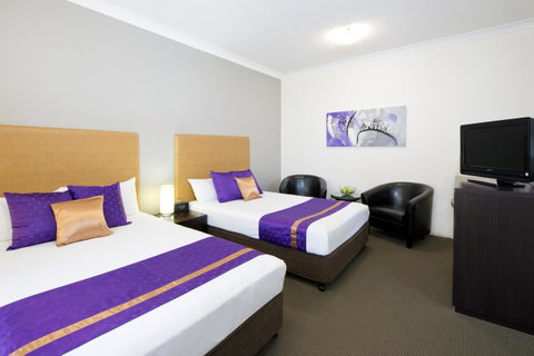 Park Regis Anchorage - Sunshine Coast Tourism 15