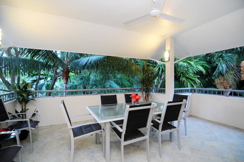 Oasis At Palm Cove - Sunshine Coast Tourism 11