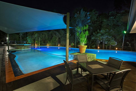 Oasis At Palm Cove - Sunshine Coast Tourism 5