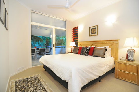 Oasis At Palm Cove - Sunshine Coast Tourism 3