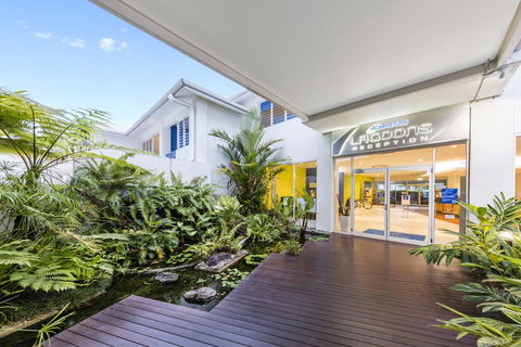 Silkari Lagoons Port Douglas - Holiday Sunshine Coast 11