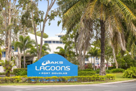 Silkari Lagoons Port Douglas - Holiday Sunshine Coast 1