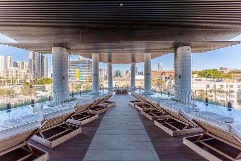 Hostrelax Residences On Alfred - Sunshine Coast Tourism 2