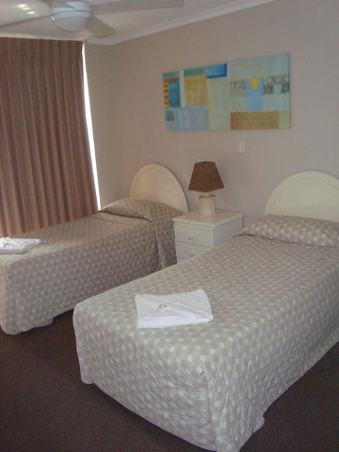 Grosvenor Beachfront Apartments Surfers Paradise - Sunshine Coast Tourism 18