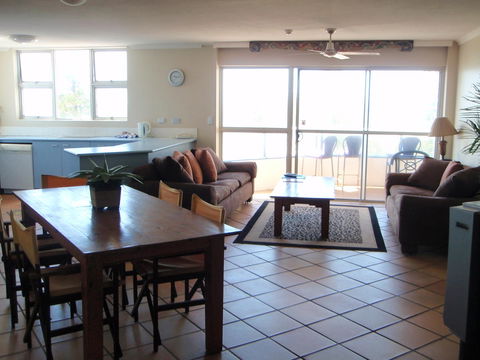 Grosvenor Beachfront Apartments Surfers Paradise - Sunshine Coast Tourism 22