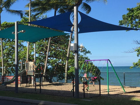 Bella By The Beach - Holiday Sunshine Coast 34